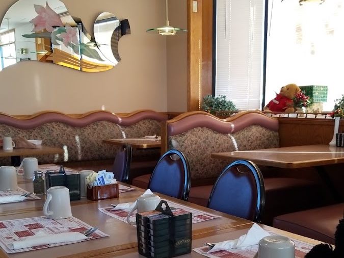Anthony's Pancake House & Restaurant interior